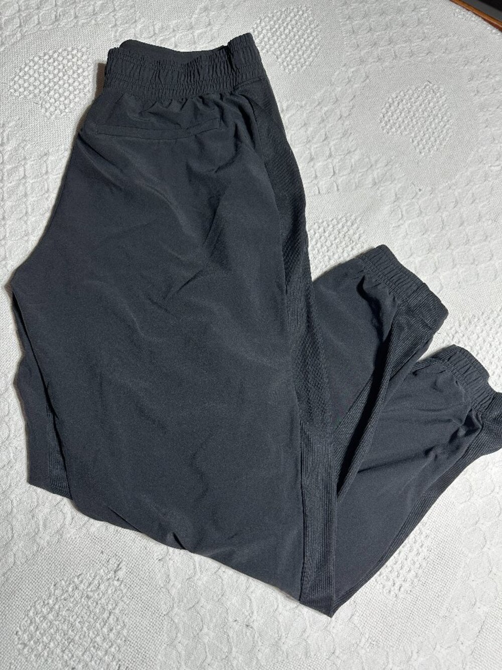 Athleta Brooklyn Textured Joggers Black Size 10 Ribbed Athletic Travel Pants